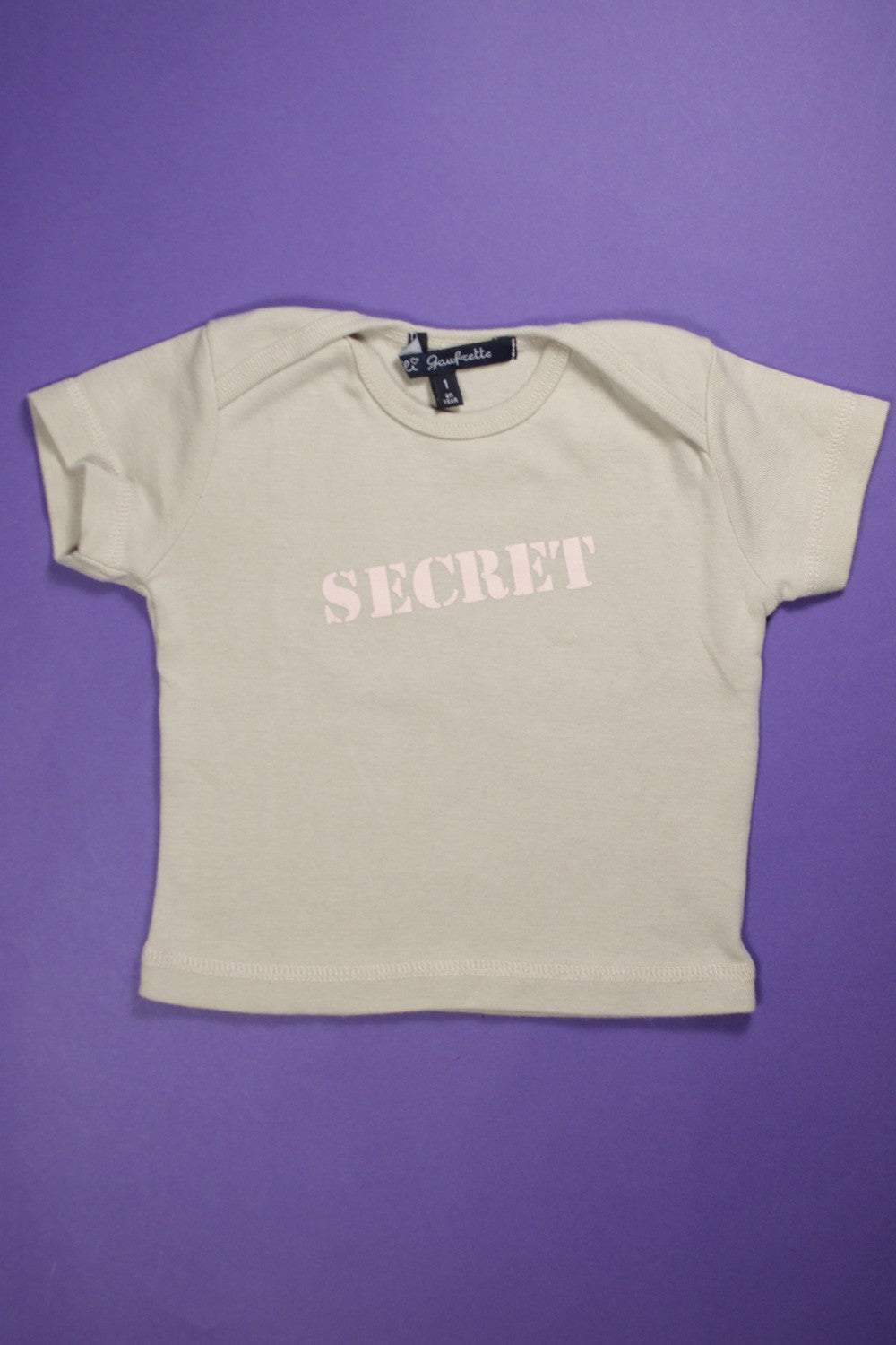 Tee-shirt manches courtes "Secret"