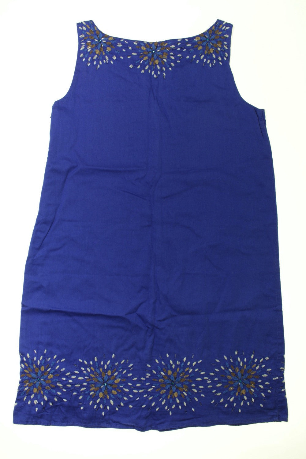 Robe brodée