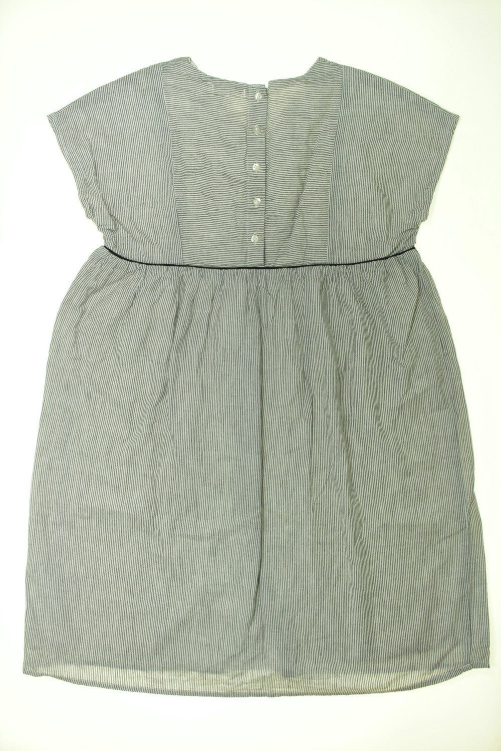 Robe à fines rayures