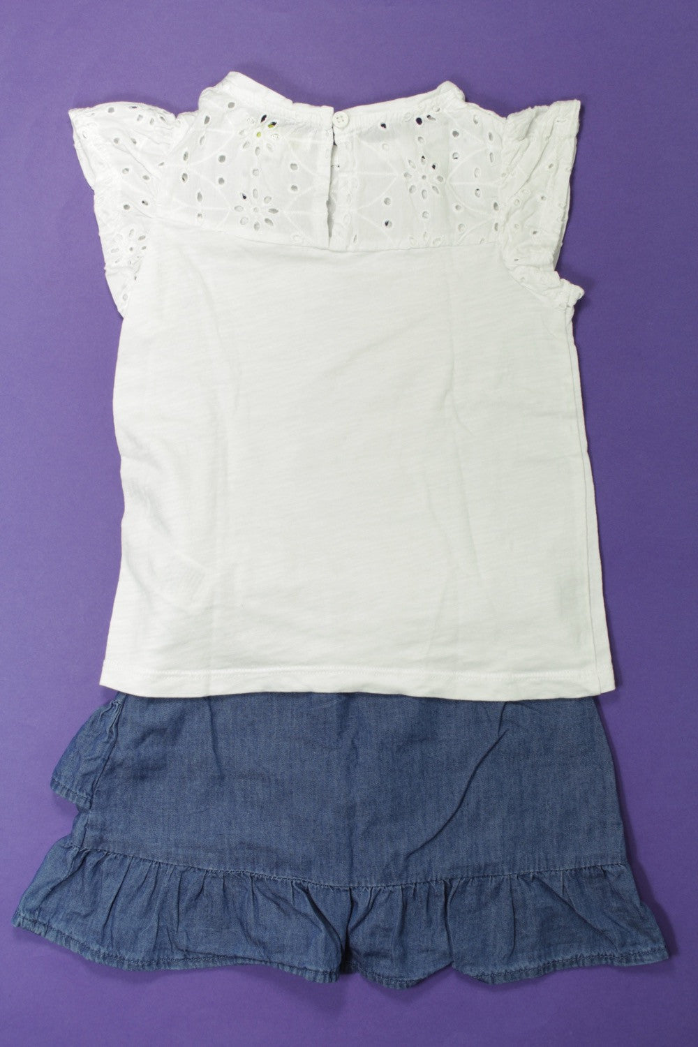 Ensemble jupe et tee-shirt