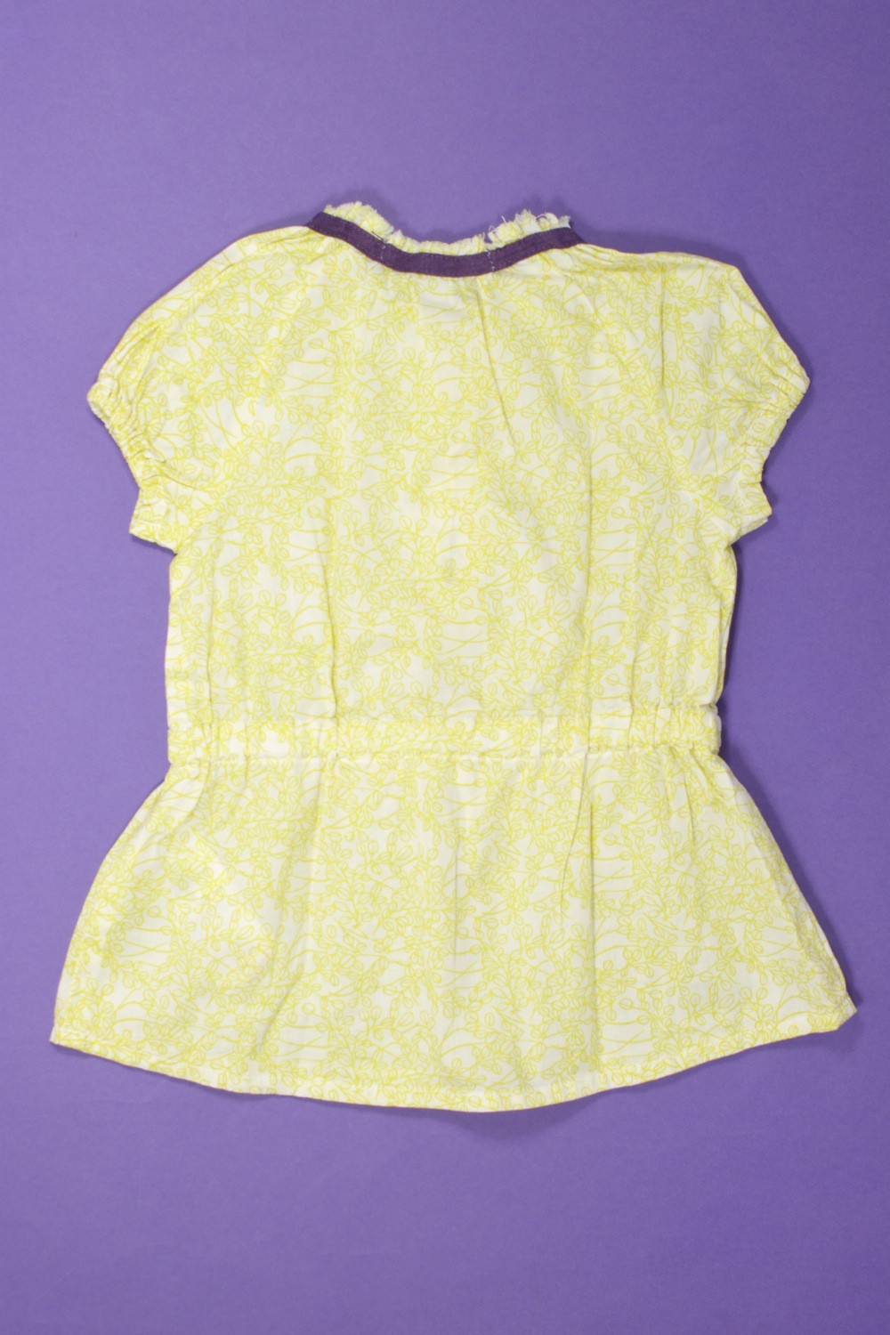 Robe à manches courtes