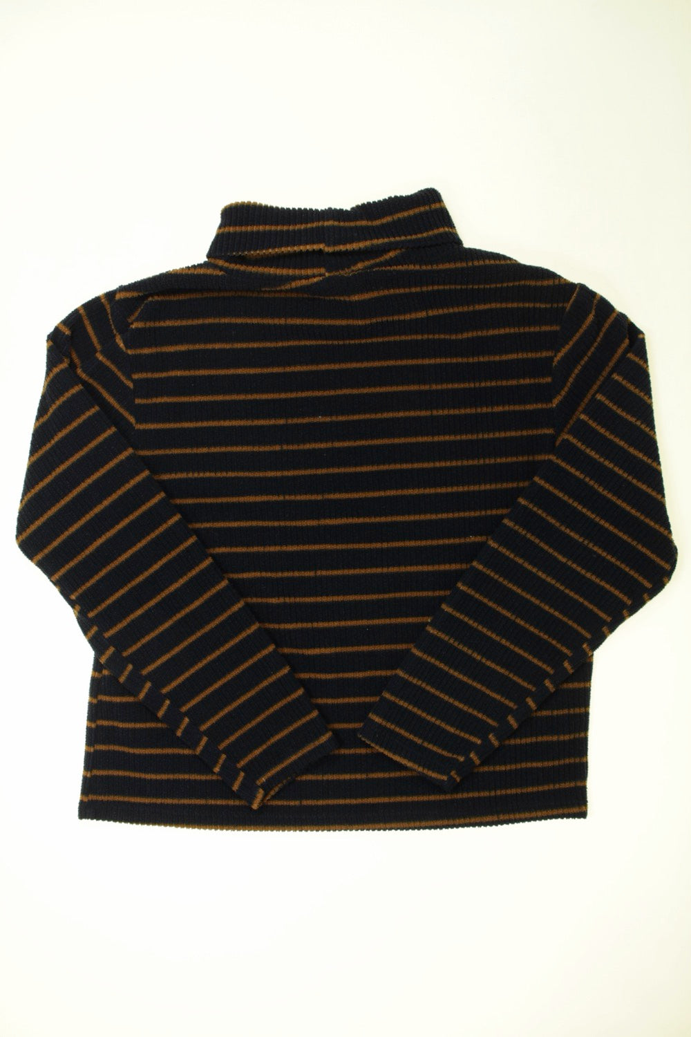 Pull col roulé rayé