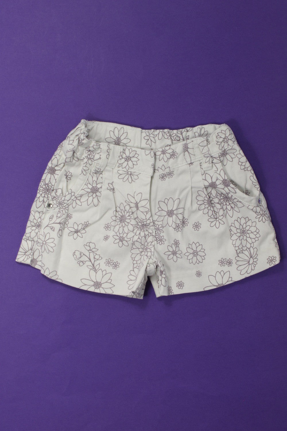 Short fleuri