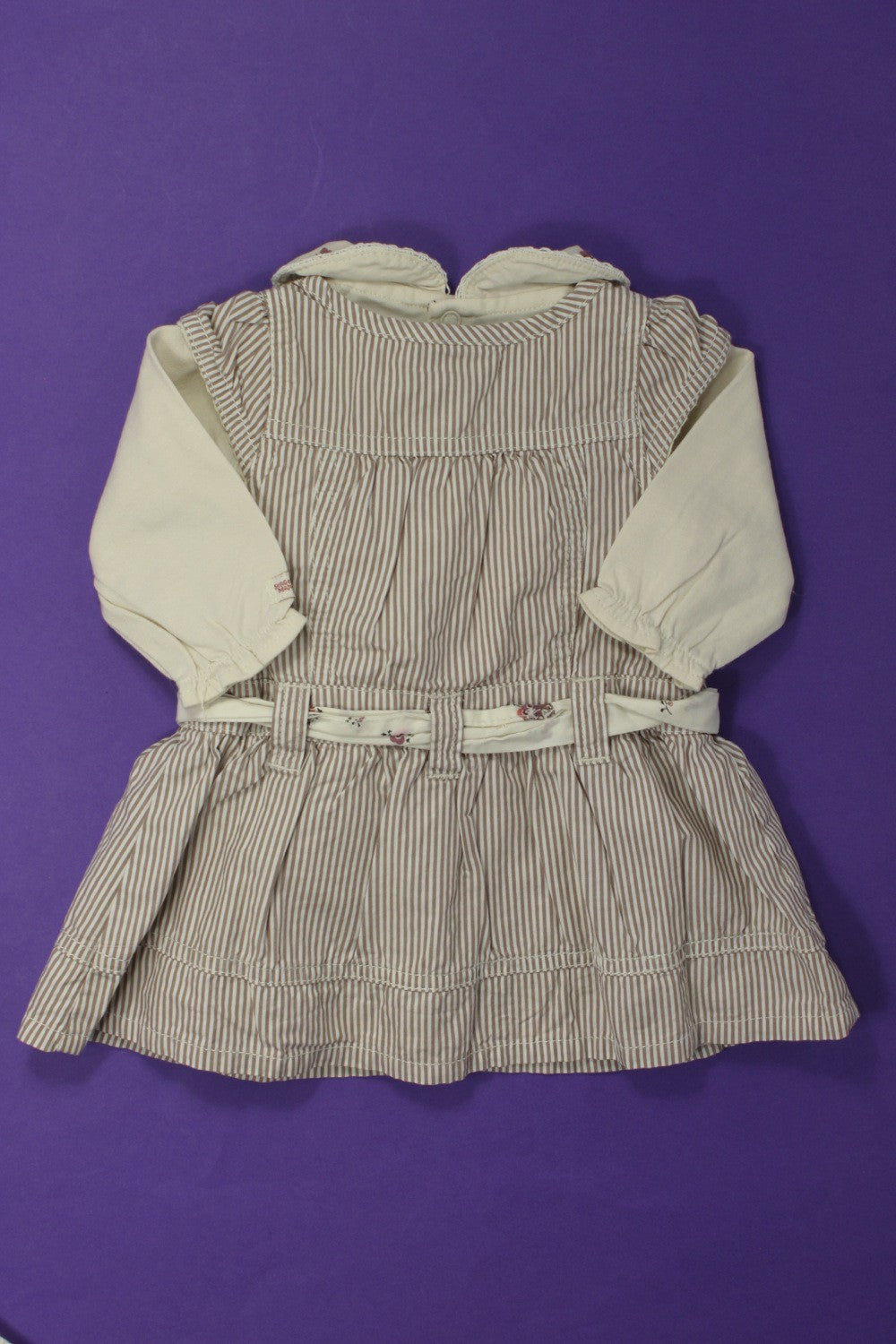 Ensemble robe, tee-shirt et bloomer