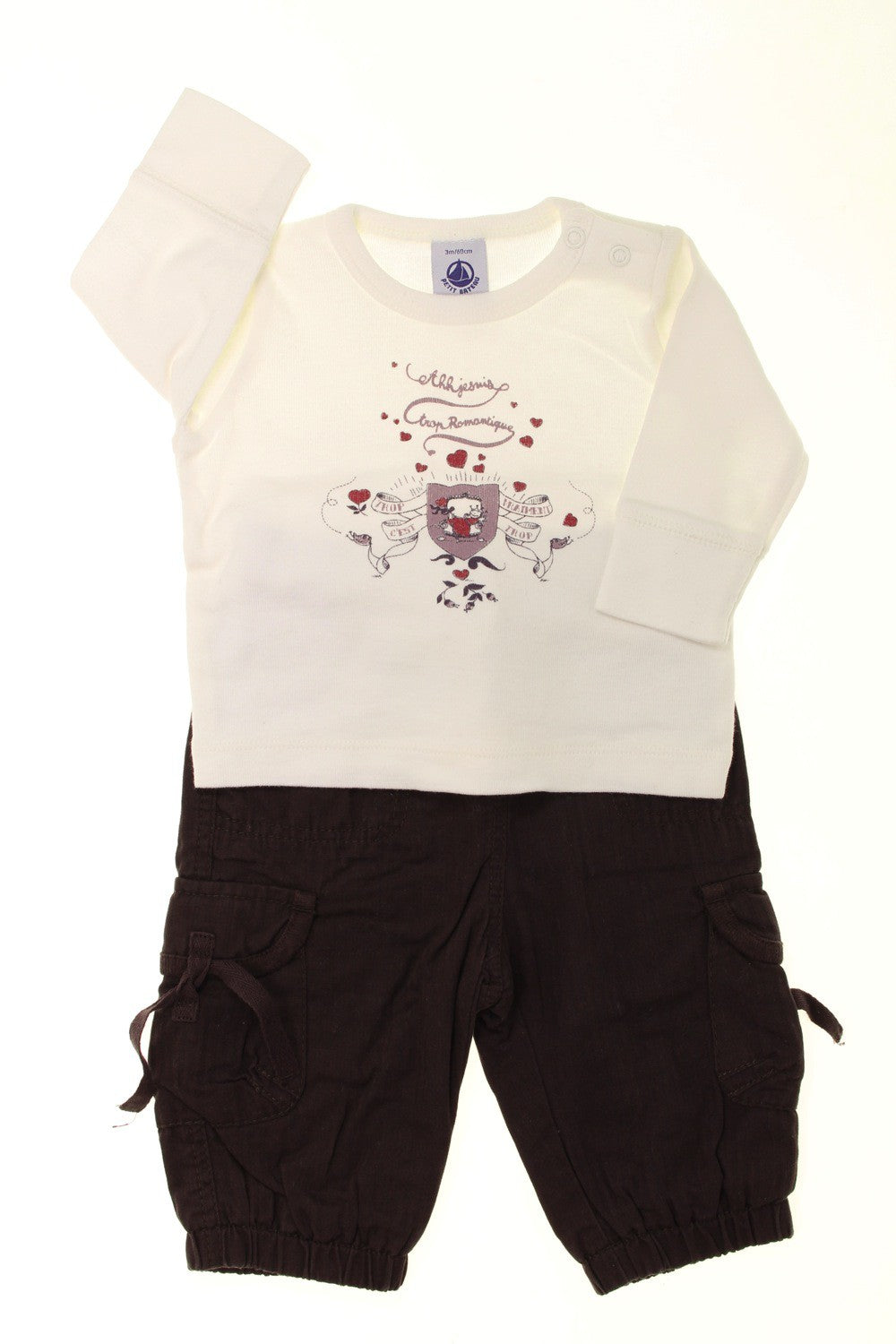 Ensemble pantalon et tee-shirt