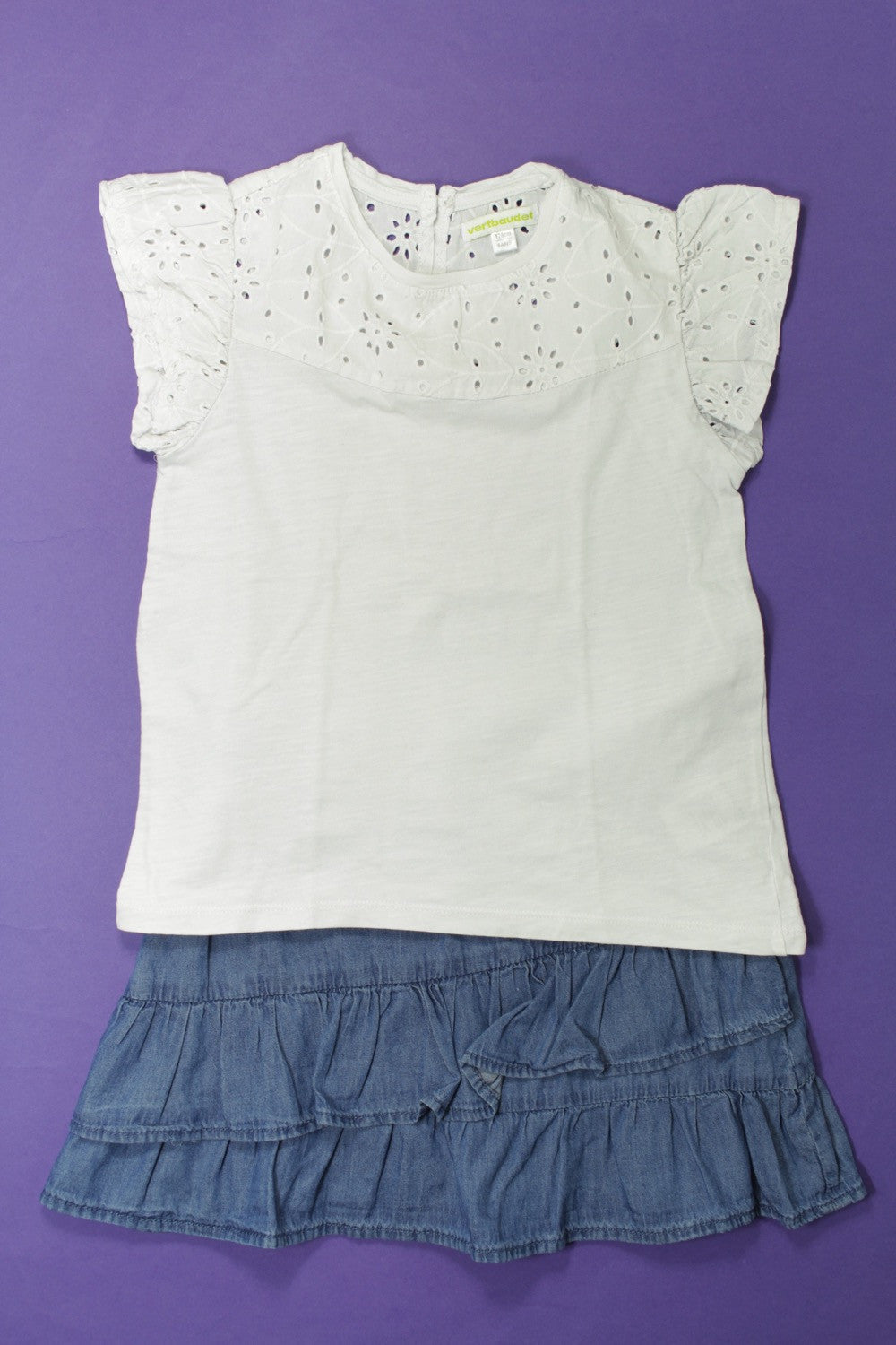 Ensemble jupe et tee-shirt