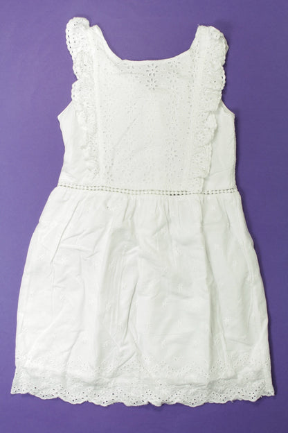 Robe en broderie anglaise