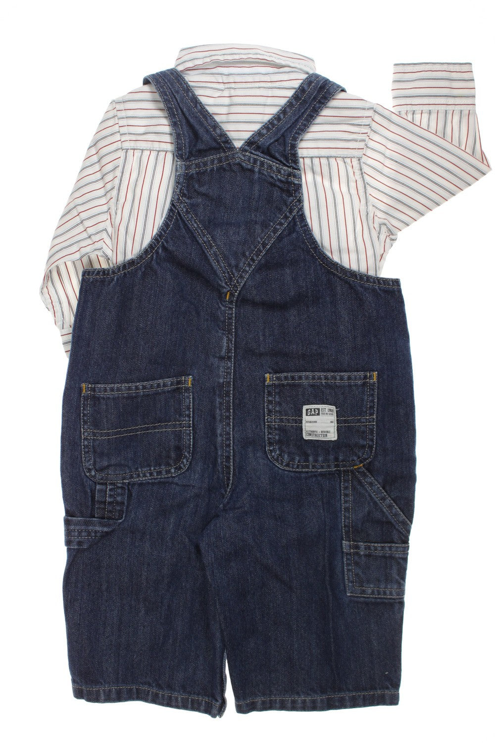 Ensemble salopette en jean et chemise