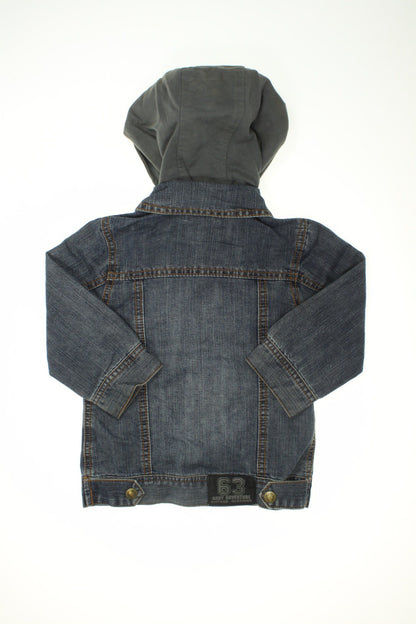 Veste en jean à capuche