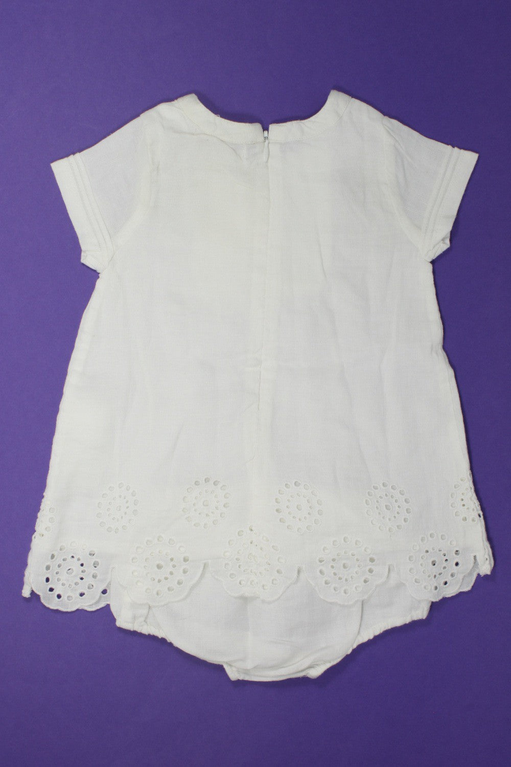 Robe broderie anglaise et culotte - NEUF