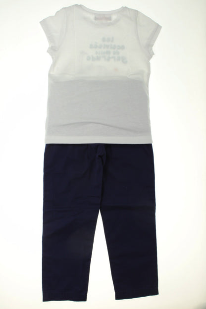 Ensemble pantalon et tee-shirt