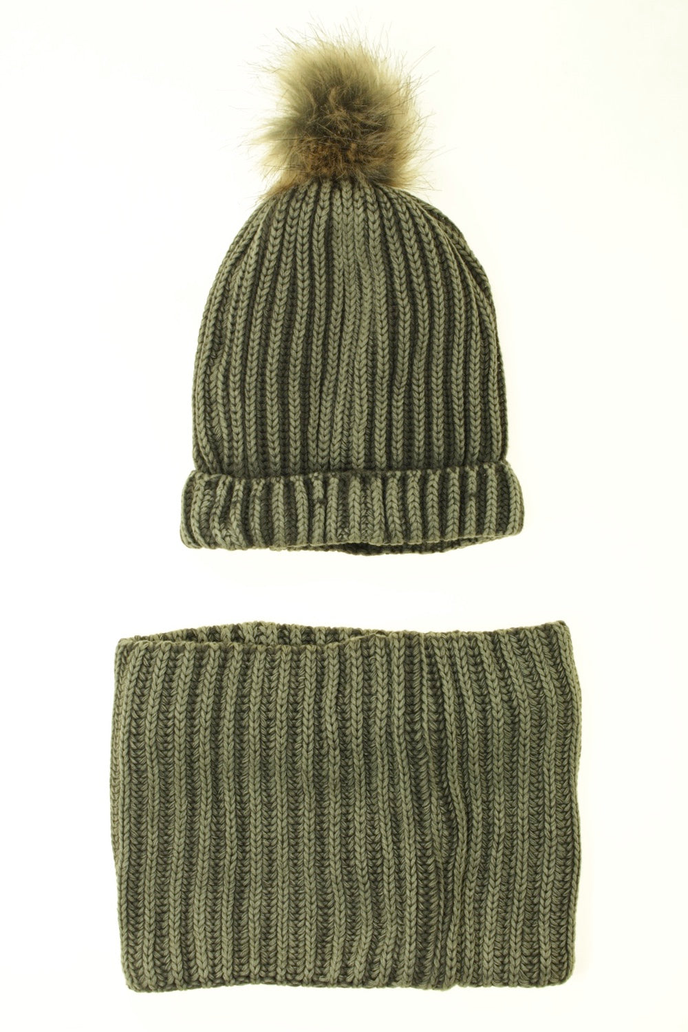 Ensemble tour de cou et bonnet - NEUF