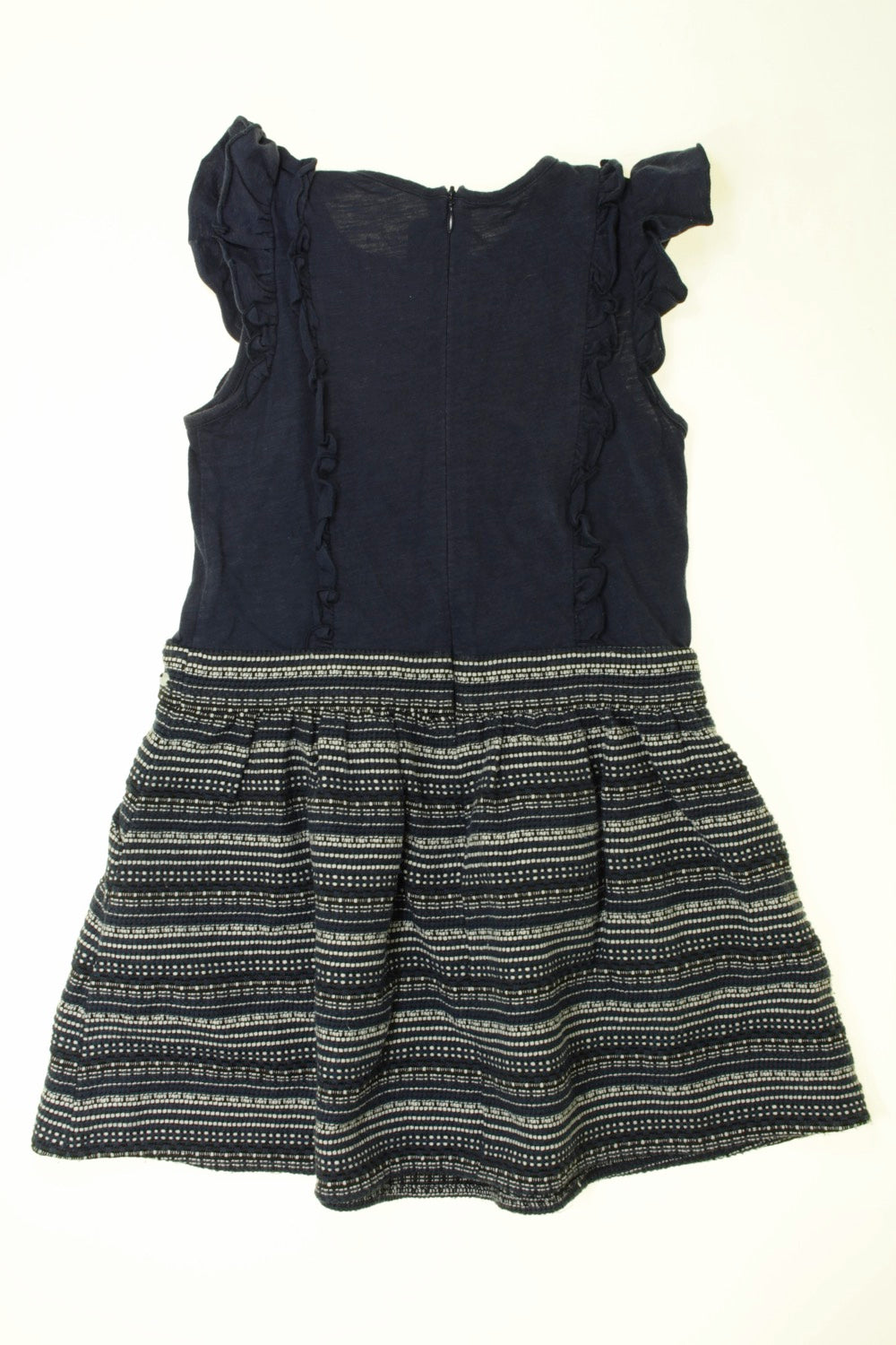 Robe froufrou et tweed