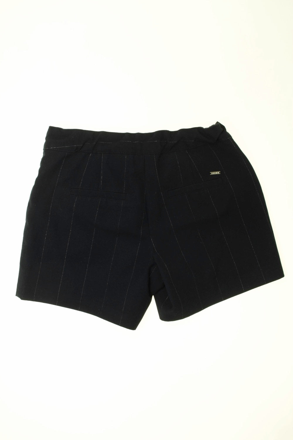 Short à fines rayures